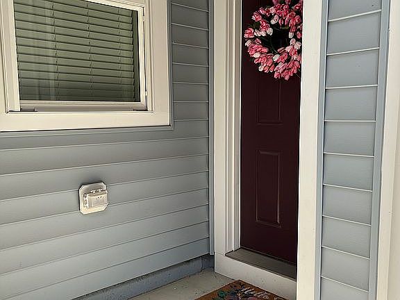 Covered porch, Ring doorbell