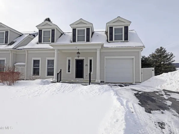 6 October Hill Dr #6, Lenox, MA 01240