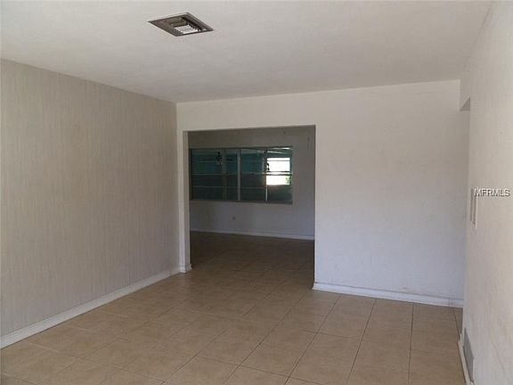 3rd image of 1009 Malone Dr