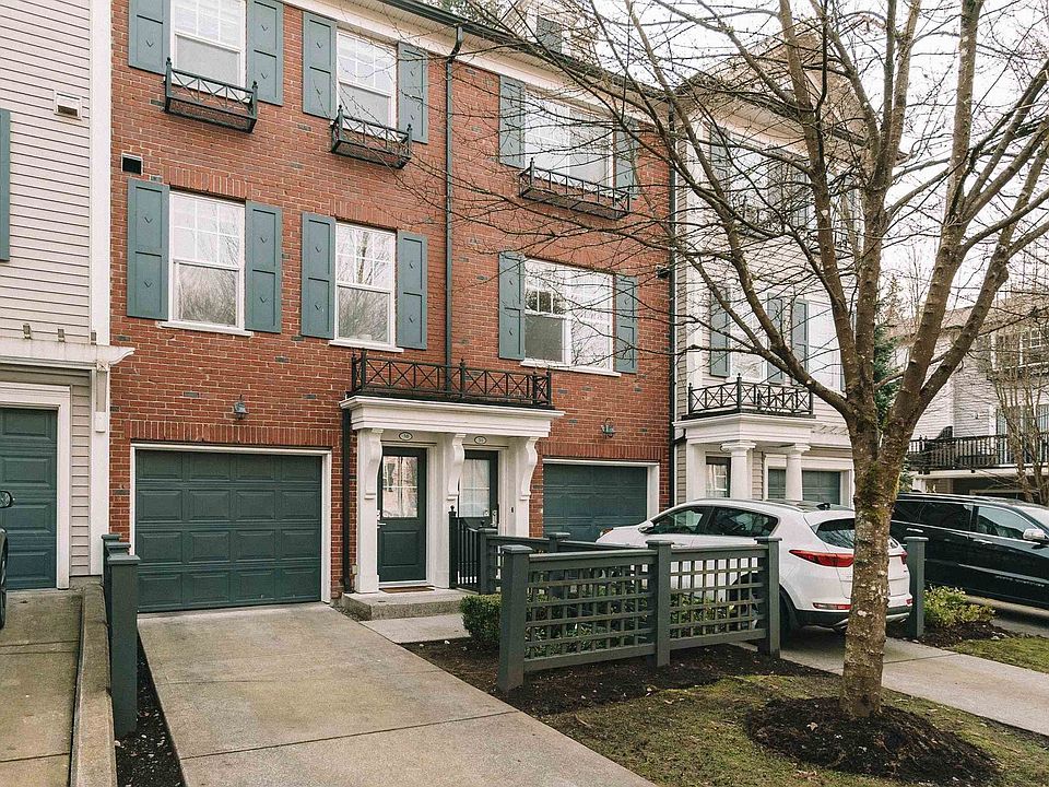 1st image of 102 Fraser St #30