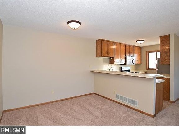 4th image of 1583 111th Ave NW
