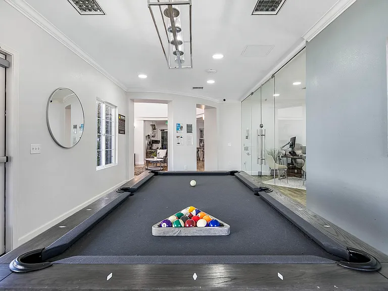 Creek View Condominiums — Photo 54