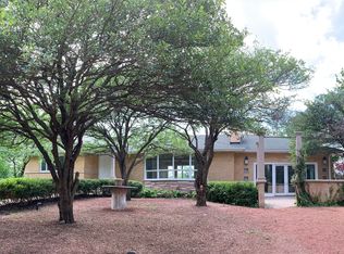 11194 Bell Rd, Lemont, IL 60439