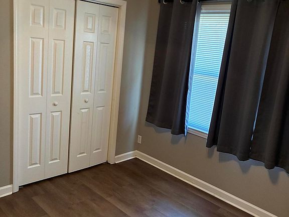 4th image of 303 Clark Rd