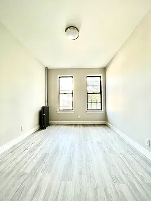 Rented by Pear NYC LLC | media 28