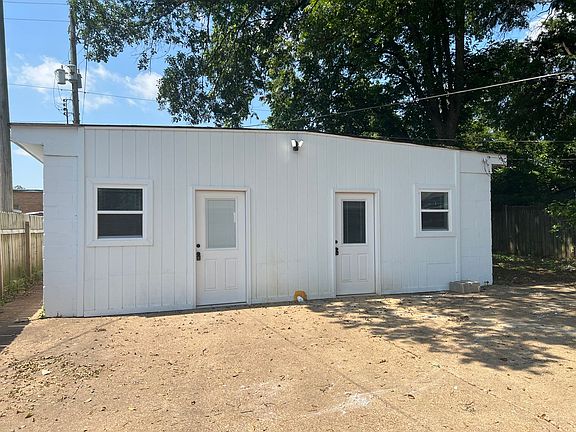 2nd image of 3619 Marion Ave Unit 2