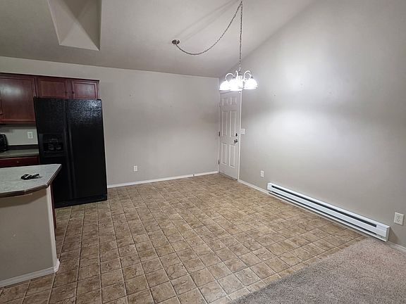 3rd image of 196 Bracken St S #198