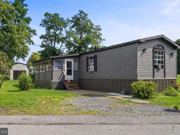 150 Roadrunner Dr, Bellwood, PA 16617