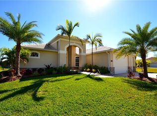5215 SW 20th Place Cpe, Coral, FL 33914