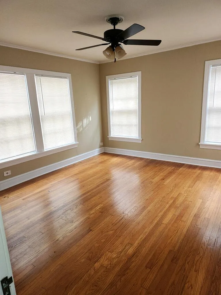 2 bed, 1100 sqft, $950 — Photo 3