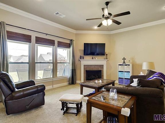 3rd image of 42583 Wynstone Dr