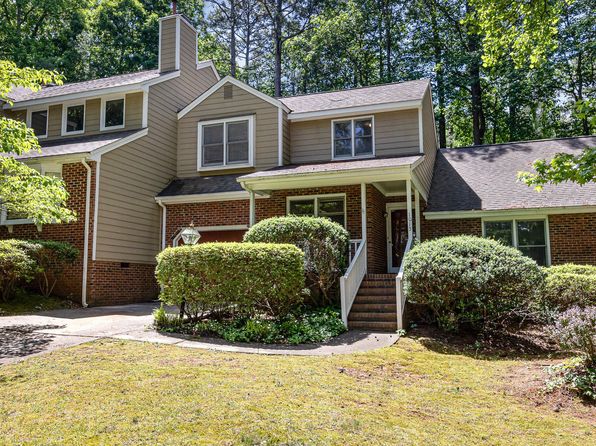 1015 Boathouse Ct, Raleigh, NC 27615