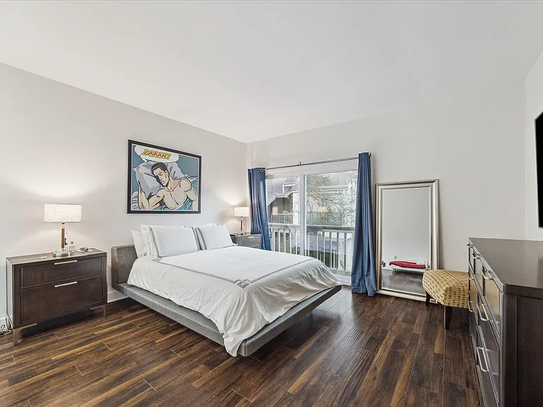 2100 Tanglewilde St #373 — Photo 13