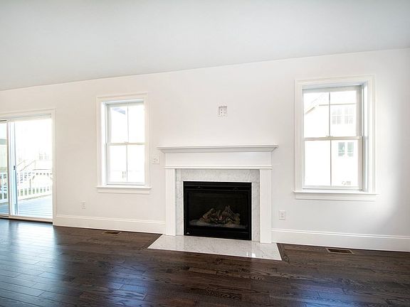 5th image of 6 Douglas St
