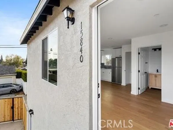 15840 Chatsworth St, Granada Hills, CA 91344