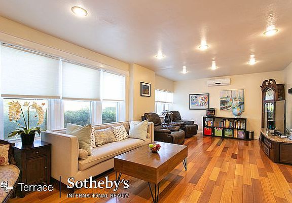 2nd image of 10844 Jewel Ave