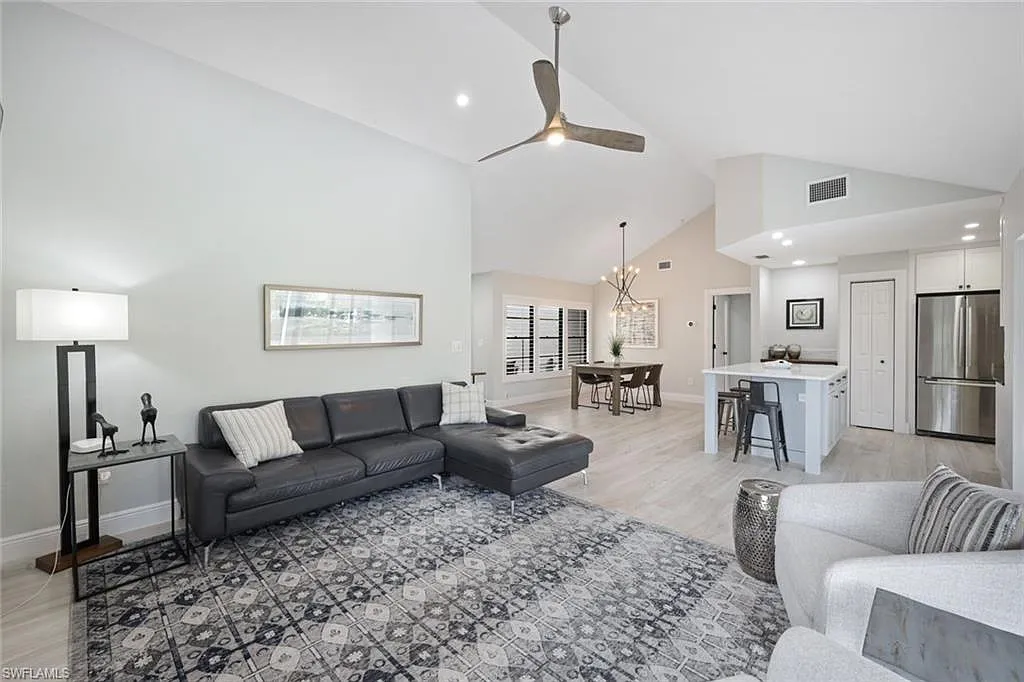 2 bed, 2.0 bath, 1347 sqft, $8,500 — Photo 4