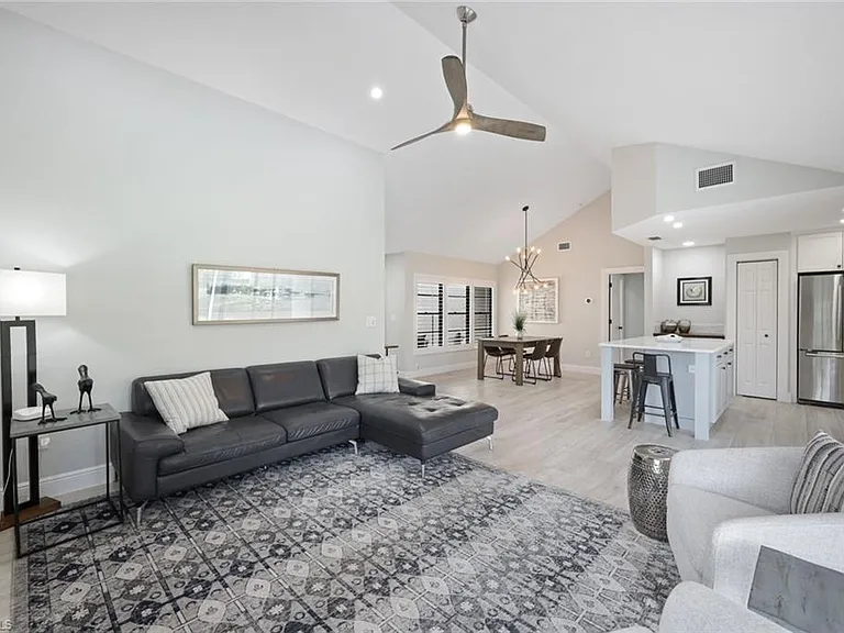 714 Reef Point Cir — Photo 4
