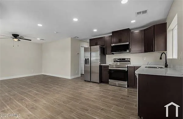 2 bed, 860 sqft, $1,695 — Photo 4