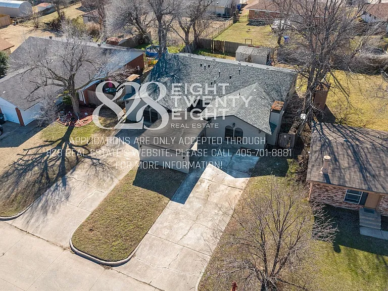 2266 Donna Dr — Photo 1