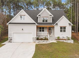 45 Pine Hill Ct, Spring Lake, NC 28390