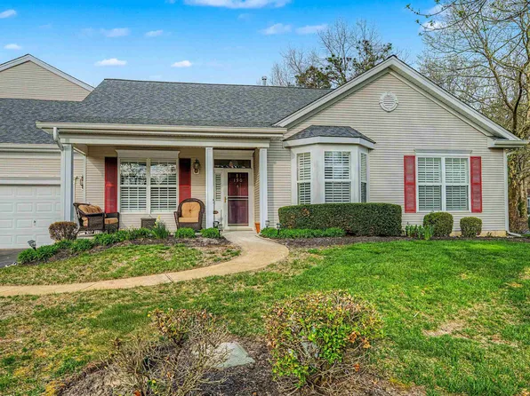 190 Southampton Dr, Absecon, NJ 08205