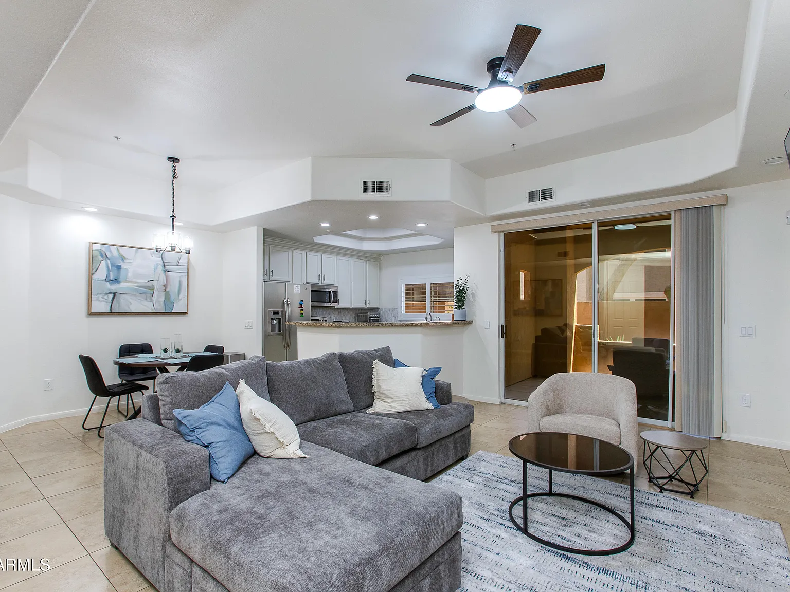 2 bed, 2.0 bath, 1356 sqft, $3,500 — Photo 3