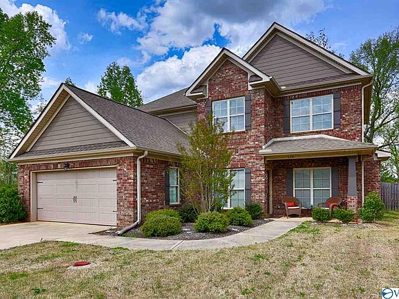 5th image of 119 Amelia Dr
