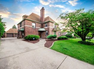 306 W Stratford Dr, Peoria, IL