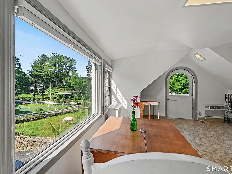 723 Riverbank Rd #GARAGE COTTAGE — Photo 13