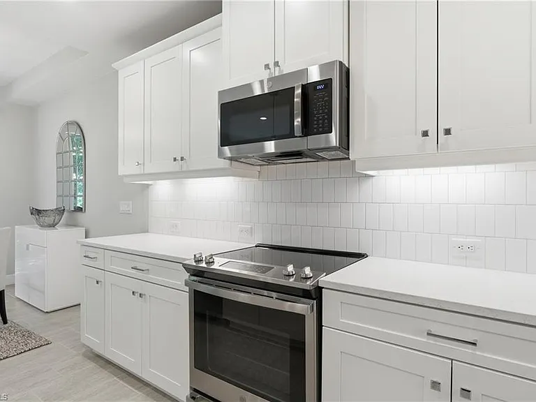 2560 Seychelles Dr #1003 — Photo 7