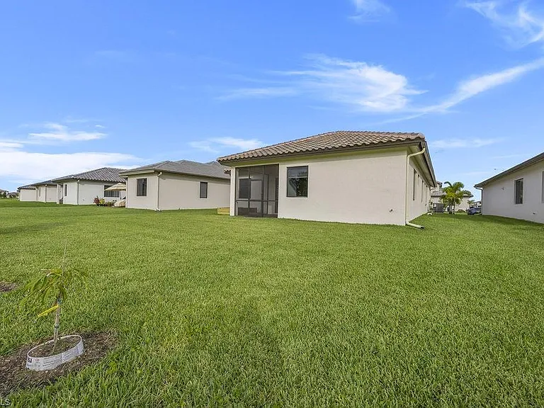 5293 Marano Dr — Photo 22