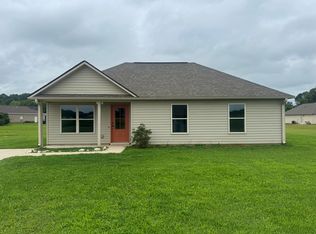 165 Sunlight Cir, Talladega, AL 35160