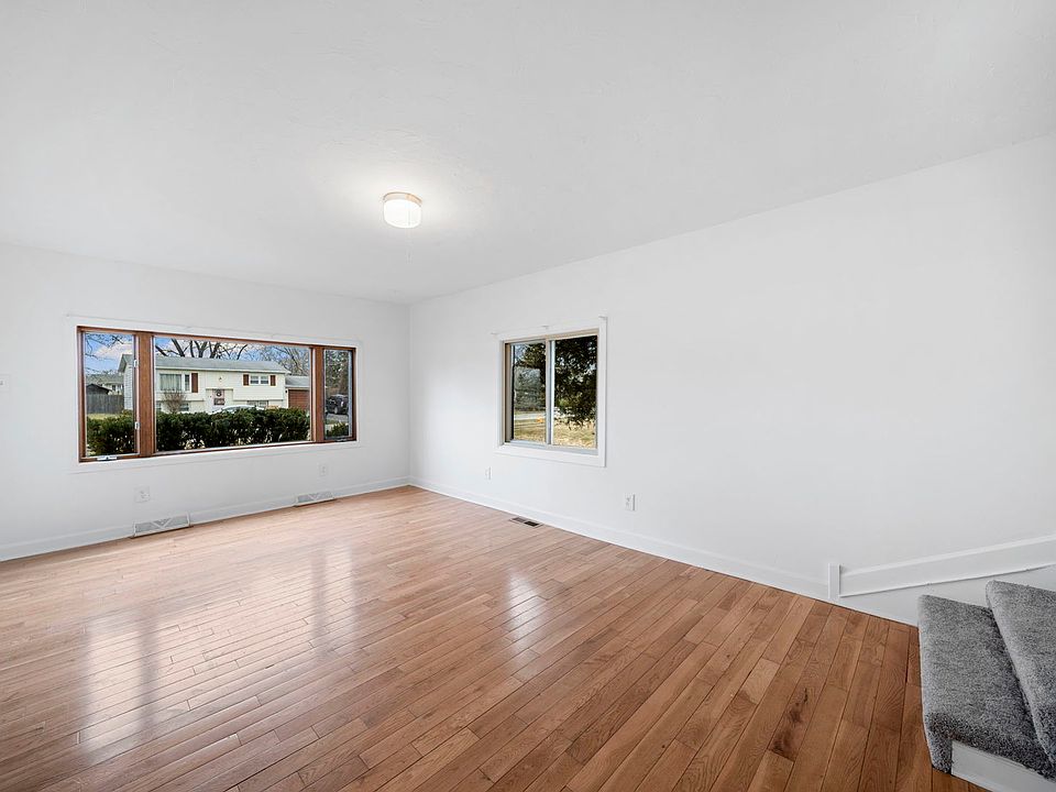 10225 S 80th Ct, Palos Hills, IL 60465 Zillow