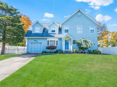 28 Doncaster Avenue, West Islip, NY, 11795