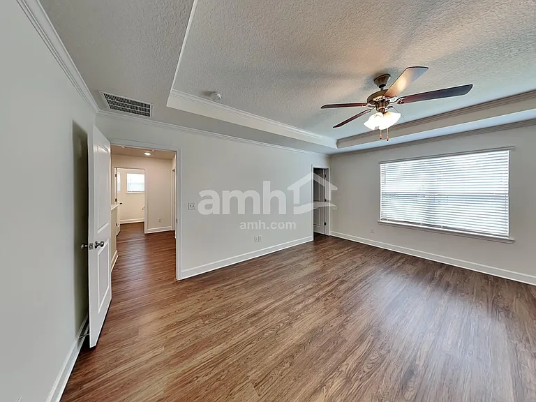 3058 Creek Village Lane Grn — Photo 8