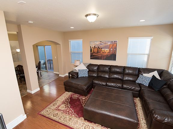 5th image of 10223 S Clarks Hill Dr
