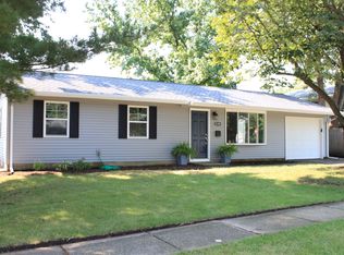 2103 E Country Squire Dr, Urbana, IL 61802