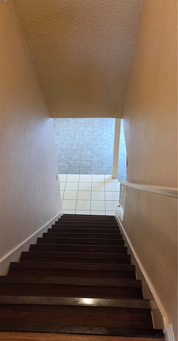 4 bed, 2.5 bath, 1562 sqft, $1,800 — Photo 4