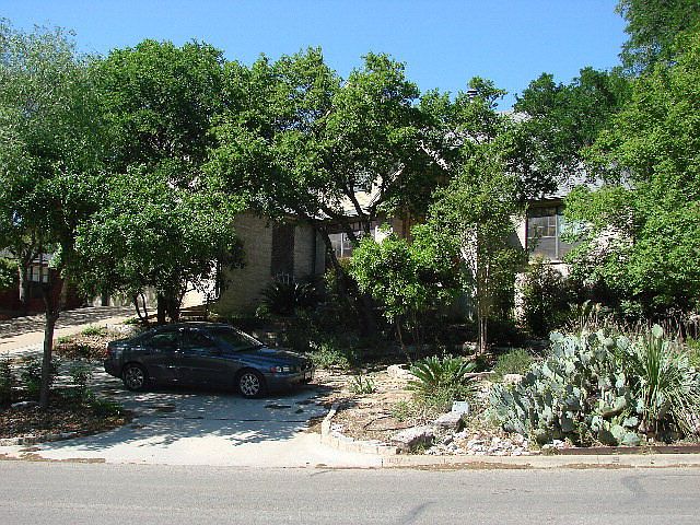 1st image of 204 Quail Creek Dr