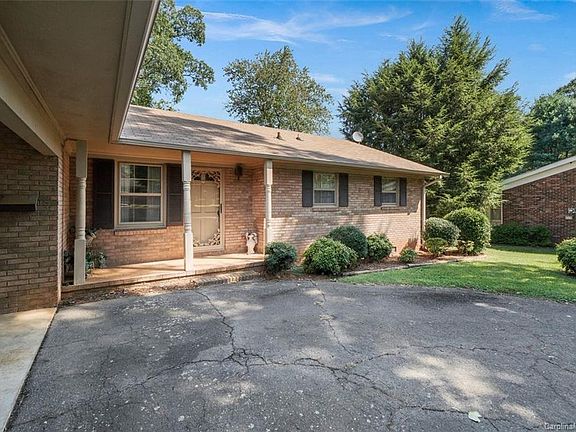 2nd image of 611 Georgia Ave