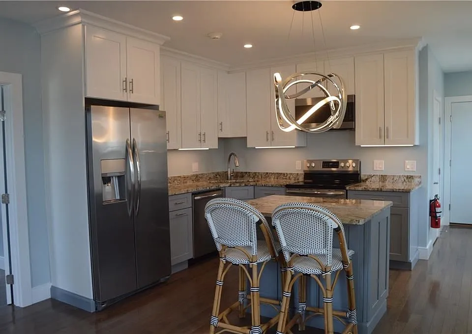 581 Central Ave #3F