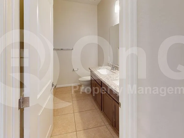 2039 E Piedmont Pl — Photo 24
