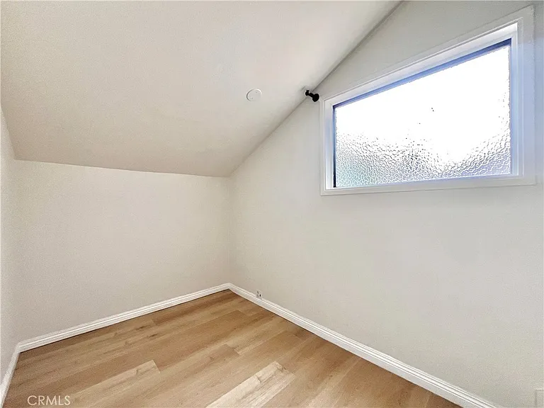 598 W Huntington Dr #C — Photo 17