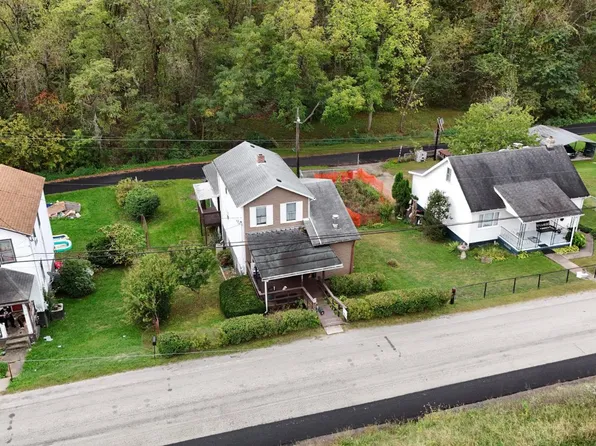 205 Amend Rd, Uniontown, PA 15401