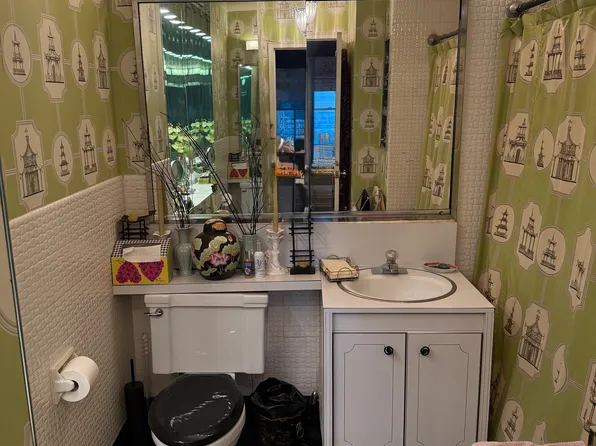 118 East 60th Street image 7 of 9