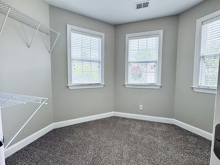 3571 Brampton Dr — Photo 28