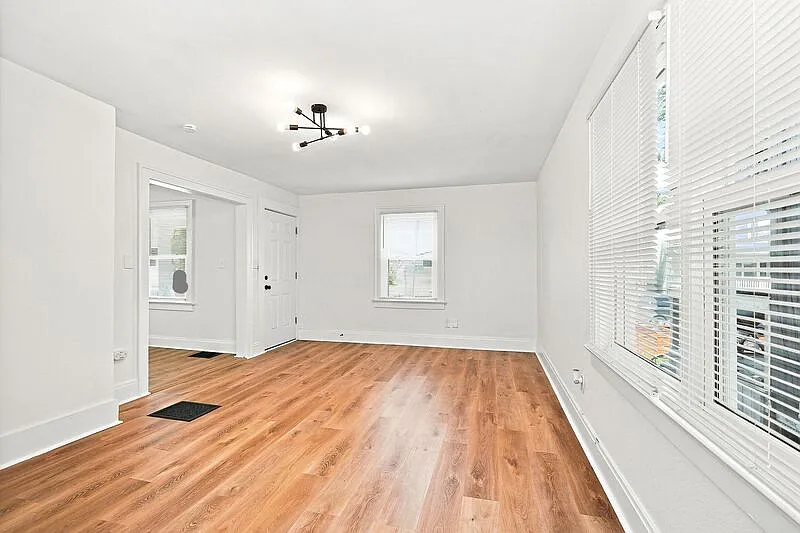 3 bed, 1.5 bath, $1,795 — Photo 4