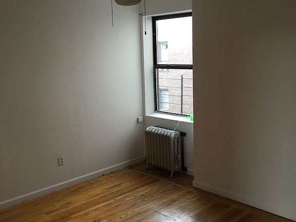 3rd image of 4717 39th St APT 15C