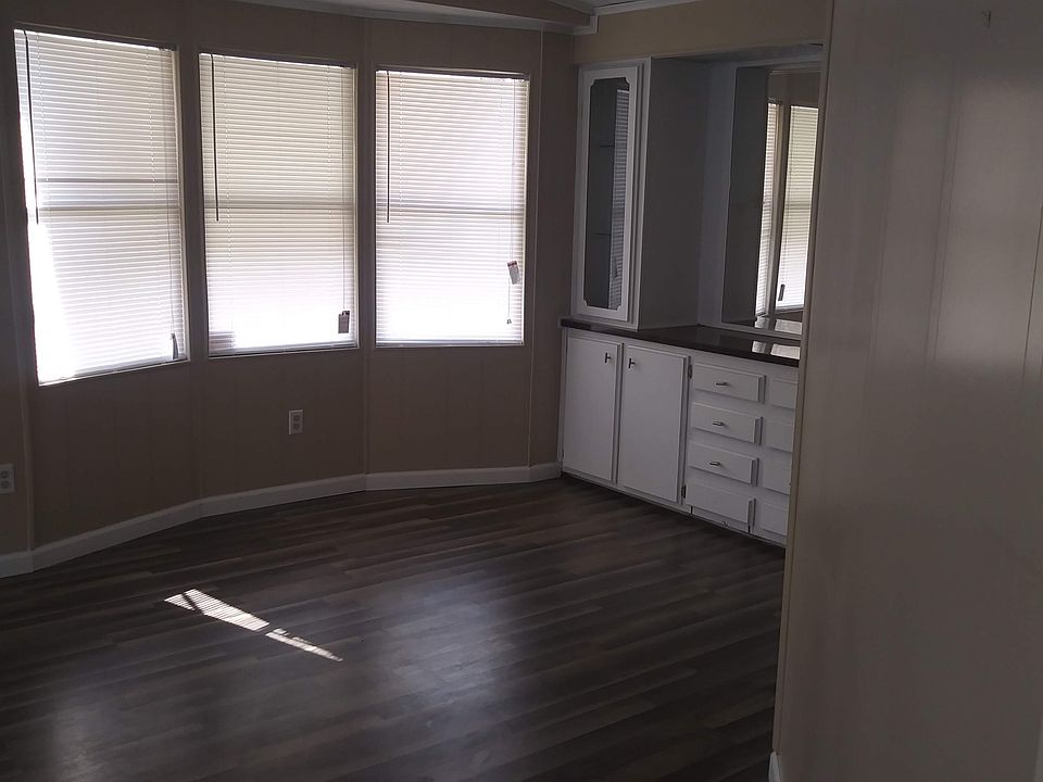 1st image of 10566 Pleasant Blvd